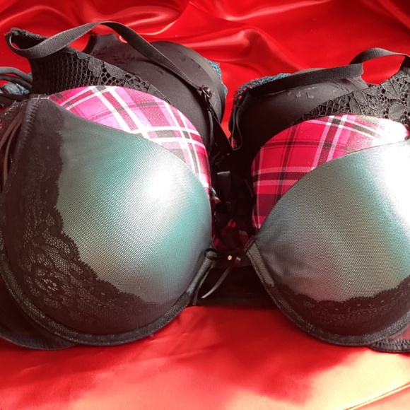 Lot of Bras Victoria’s Secret - Picture 8 of 12